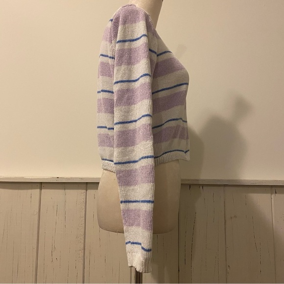 Colsie Women’s Medium Cropped Stripped Sweater - Picture 5 of 11